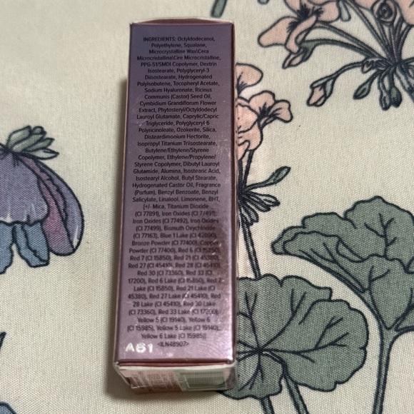 Too Faced Lady Bold Em-Power Pigment Velvety Cream Lipstick | Unafraid | New - Picture 7 of 8